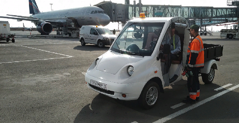 ремонт электромобиля в гараже